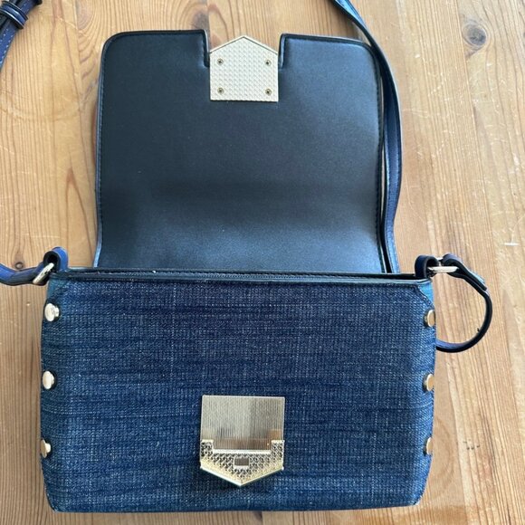 Blue Crossbody Bag with stunning metal details - Picture 6 of 10